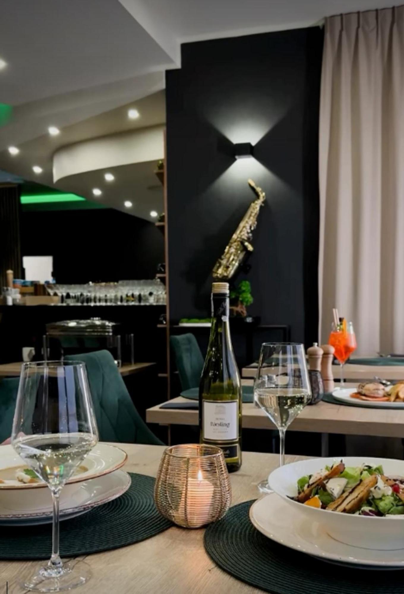 Hotel Caro Poznań Eksteriør billede